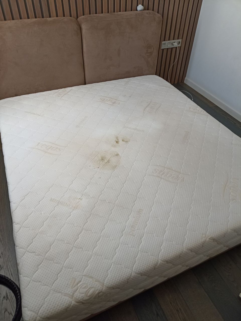 Чистка матраса до